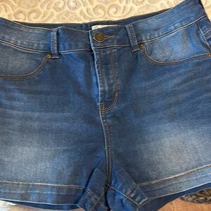 So Brand Juniors Shorts size 11